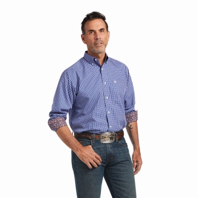 Blue Men's Ariat Wrinkle Free Cairo Classic Fit Shirts | 4758-JOCKV