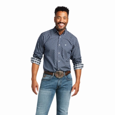 Blue Men's Ariat Wrinkle Free Dov Fitted Shirts | 4038-JYZLQ