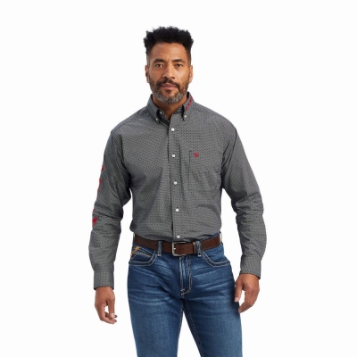 Red Men's Ariat Team Massimo Classic Fit Shirts | 4316-XNBAR