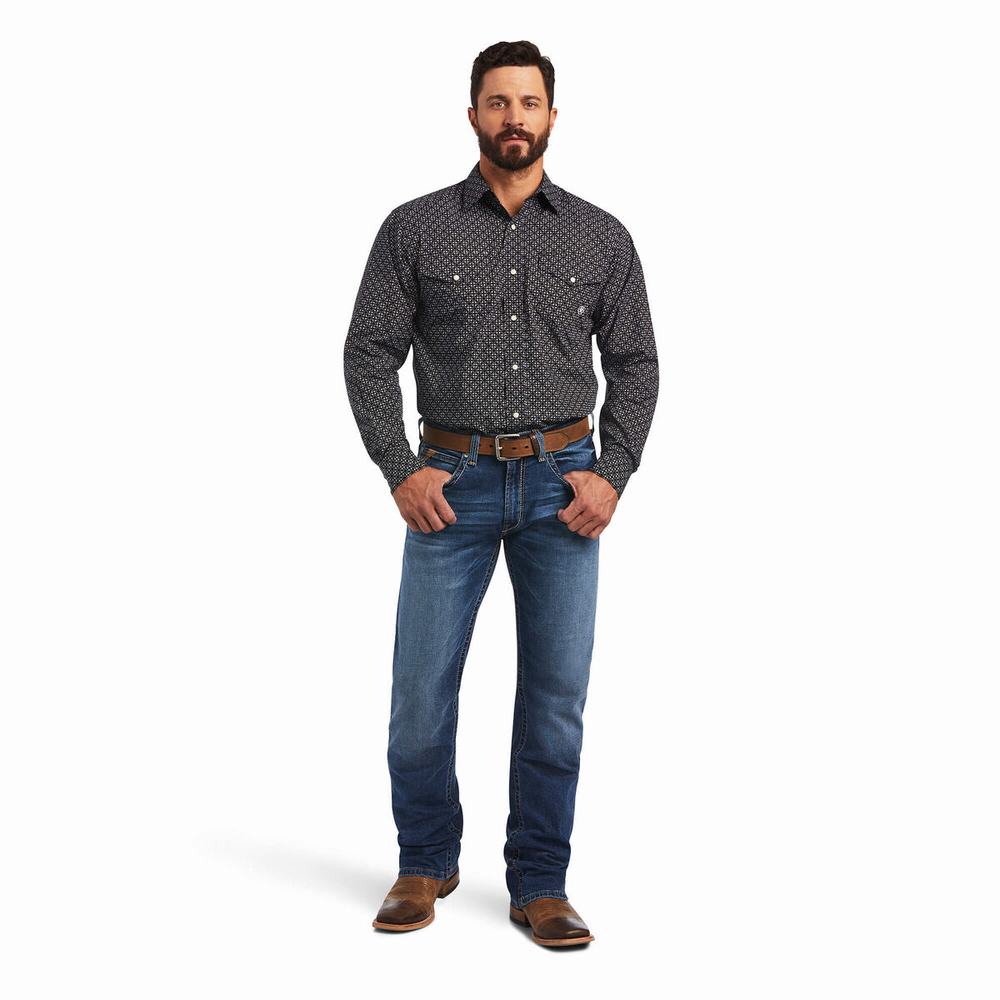 Black Men's Ariat Max Classic Fit Shirts | 3490-SYNRB