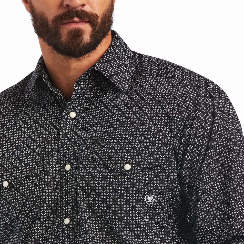 Black Men's Ariat Max Classic Fit Shirts | 3490-SYNRB