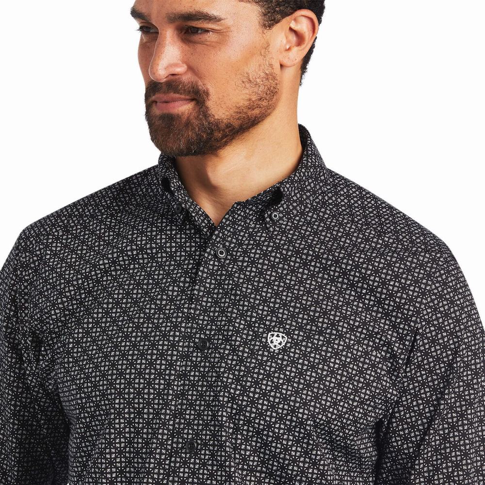 Black Men's Ariat Max Classic Fit Shirts | 9712-QWGEJ