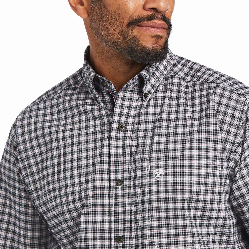 Black Men's Ariat Pro Series Michael Stretch Classic Fit Shirts | 0639-ZTLFD