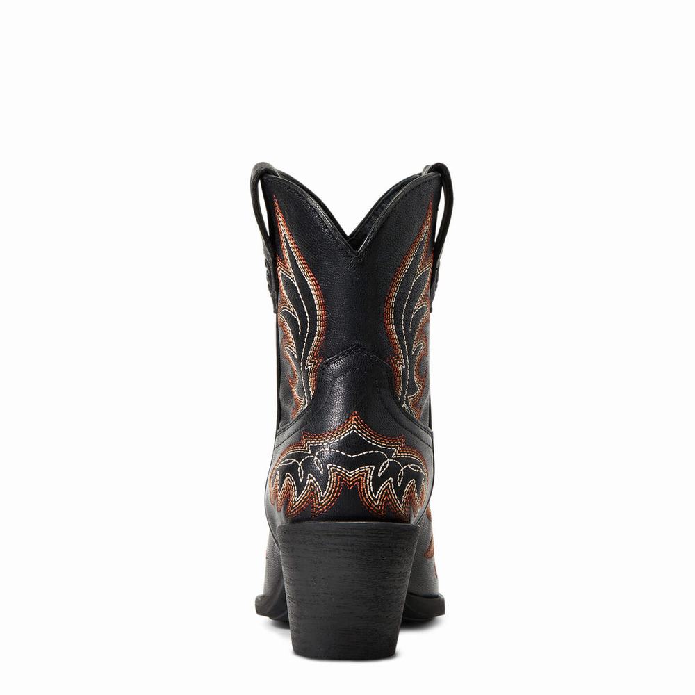 Black Women's Ariat Chandler Booties | 6307-AQURH