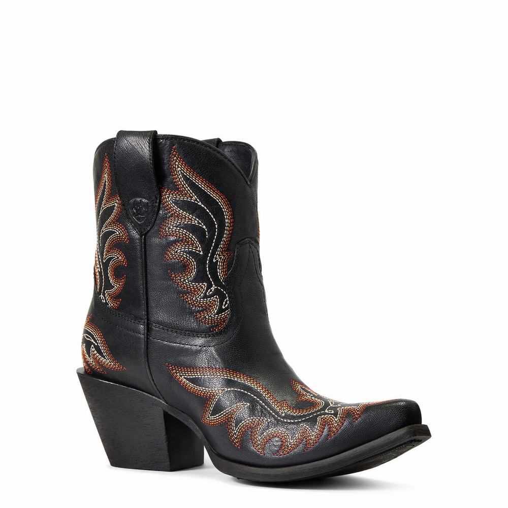 Black Women's Ariat Chandler Booties | 6307-AQURH