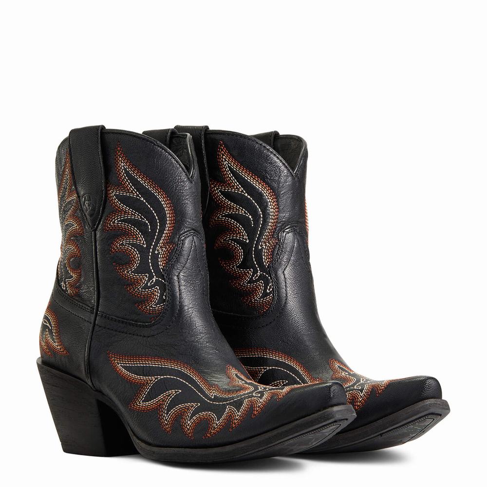 Black Women's Ariat Chandler Booties | 6307-AQURH