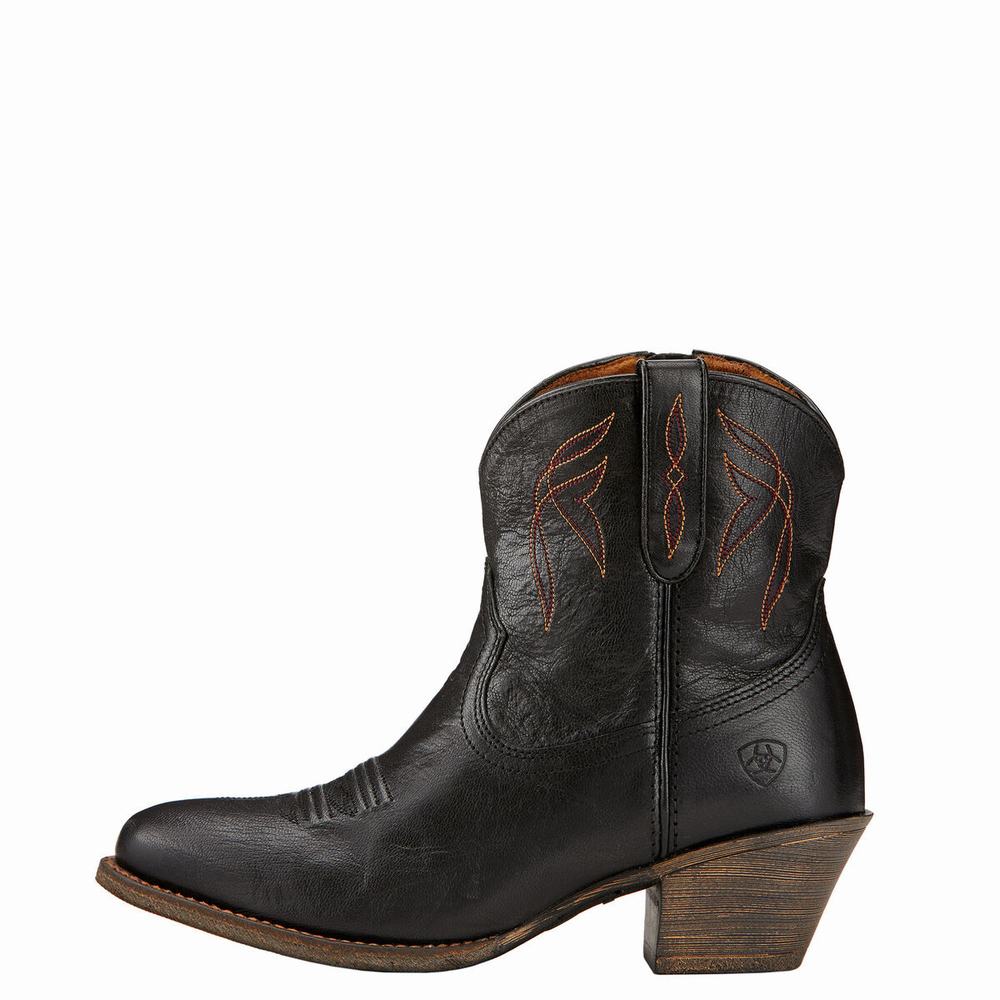 Black Women's Ariat Darlin Booties | 5067-UXCJF