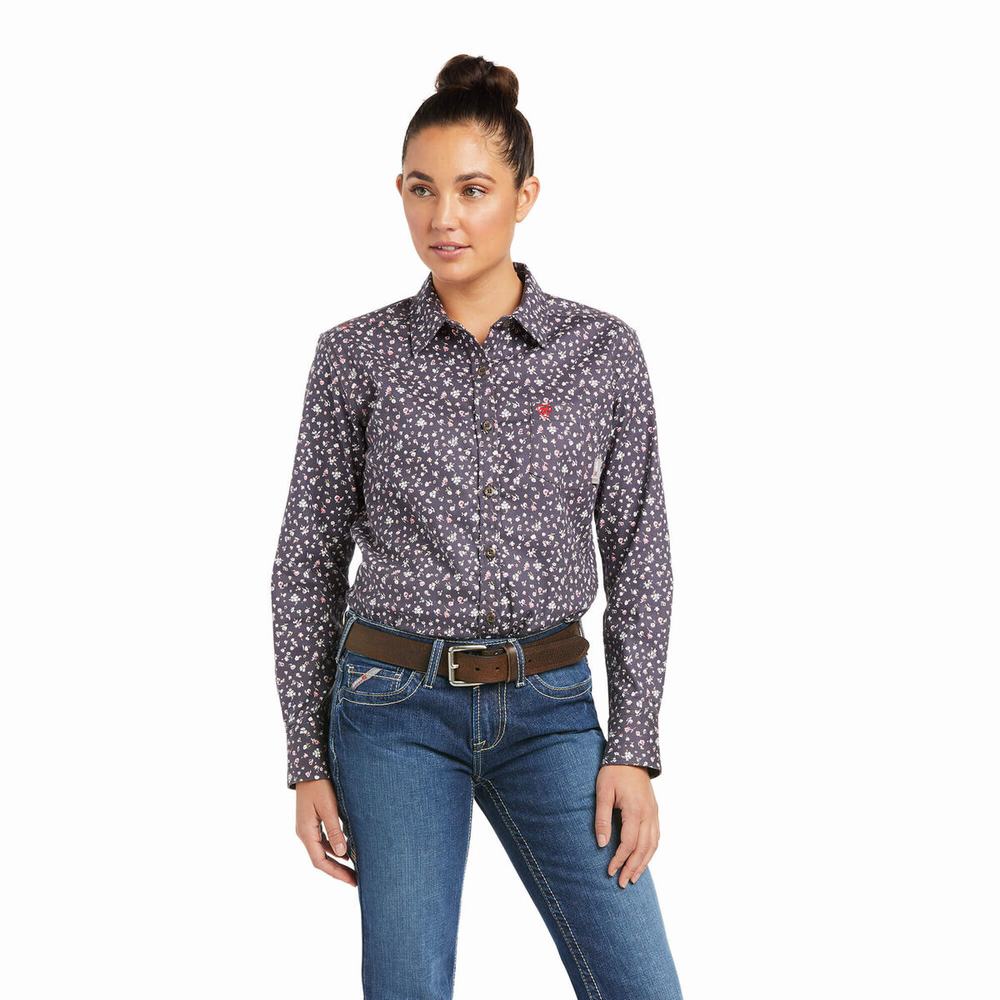 Black Women\'s Ariat FR Romesha DuraStretch Shirts | 7539-ICLDB