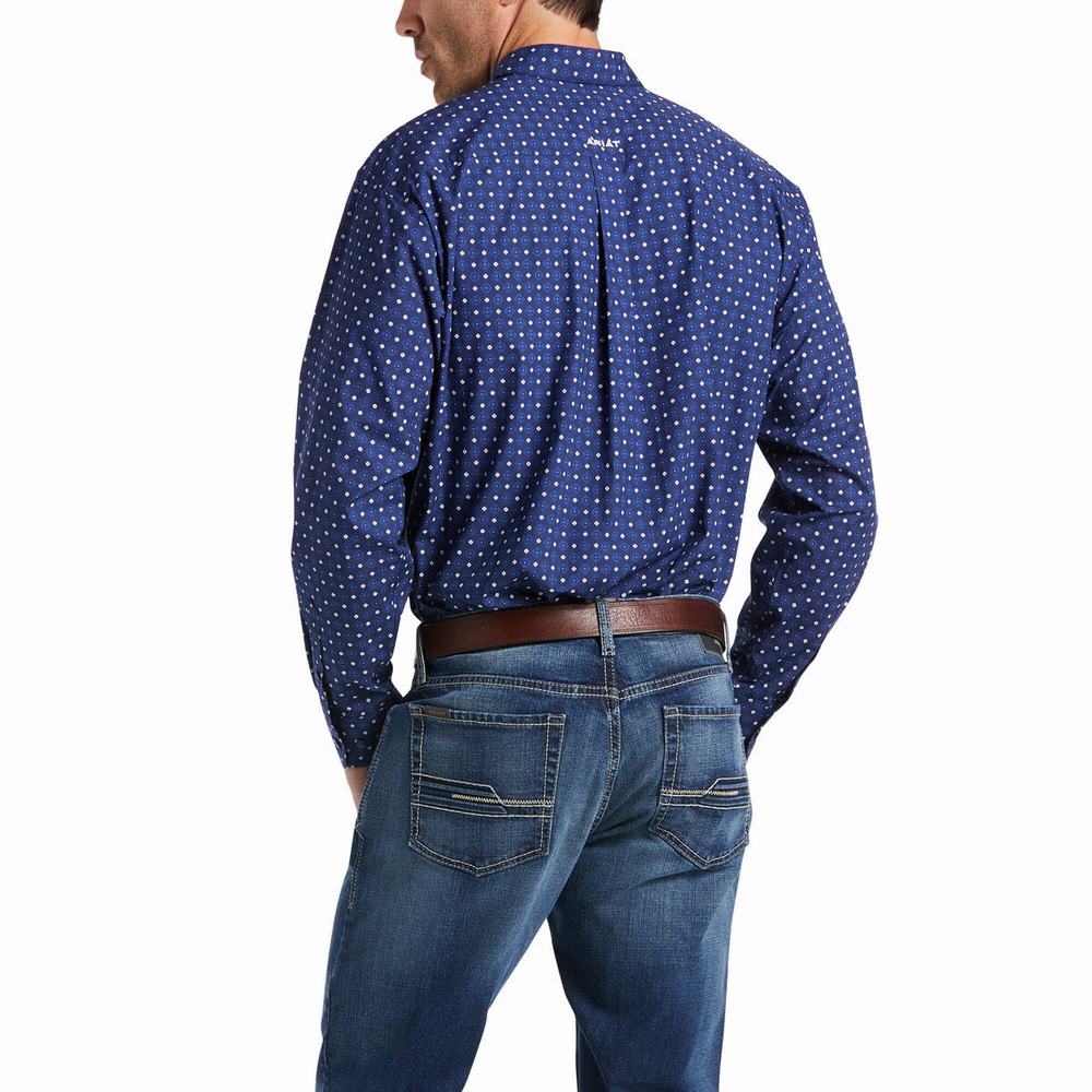 Blue Men's Ariat Bedell Classic Fit Shirts | 9620-EIBZG