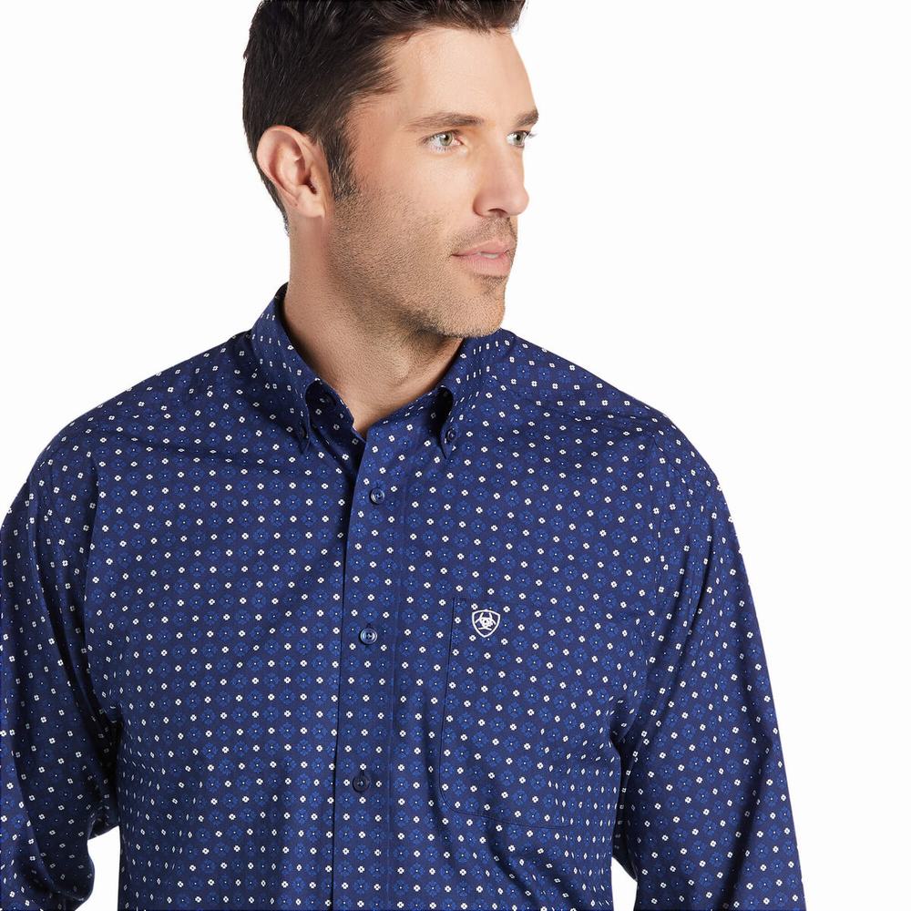 Blue Men's Ariat Bedell Classic Fit Shirts | 9620-EIBZG