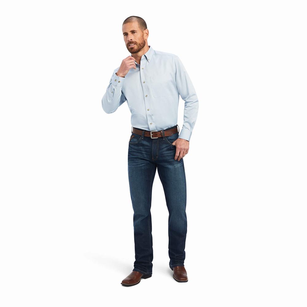 Blue Men's Ariat Solid Twill Shirts | 6127-TZUYX