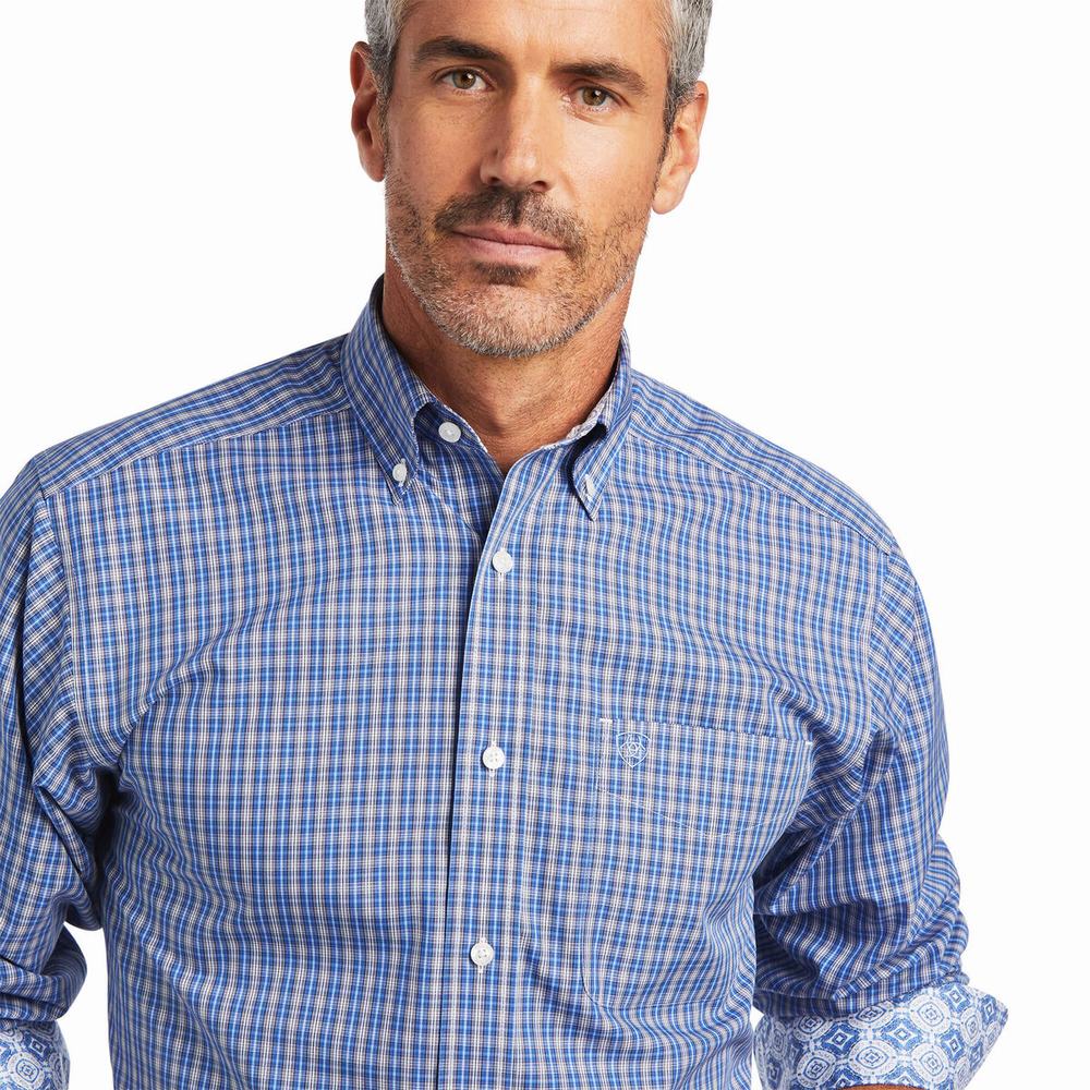 Blue Men's Ariat Wrinkle Free Ezrah Fitted Shirts | 6308-HBTML