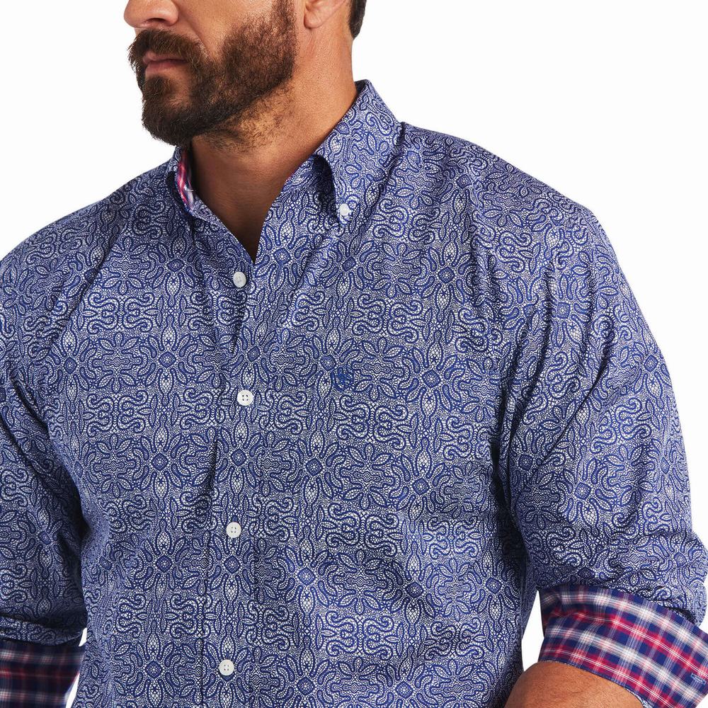 Blue Men's Ariat Wrinkle Free Slater Fitted Shirts | 8724-BZUWA