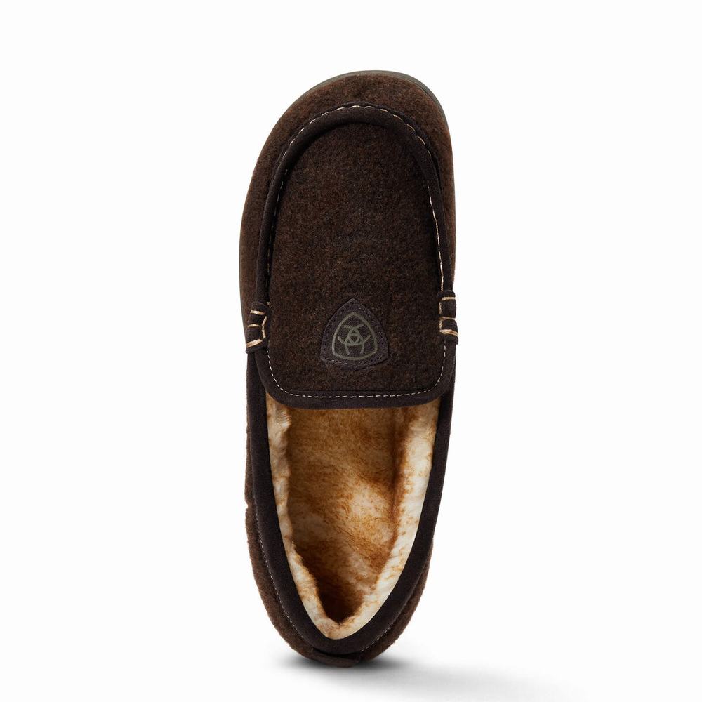 Chocolate Men's Ariat Lost Lake Moccasin Slippers | 6752-QTHZL