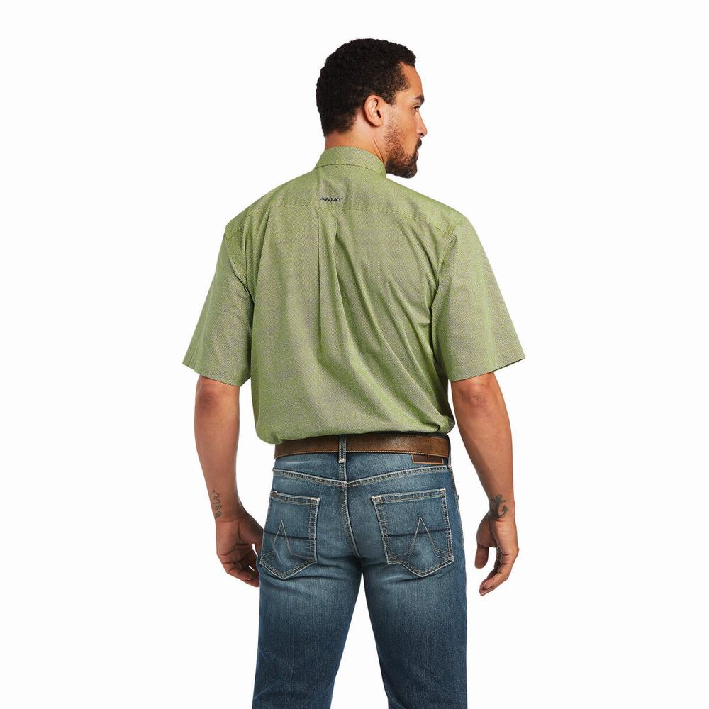 Green Men's Ariat Branson Stretch Classic Fit Shirts | 1862-YVDSZ