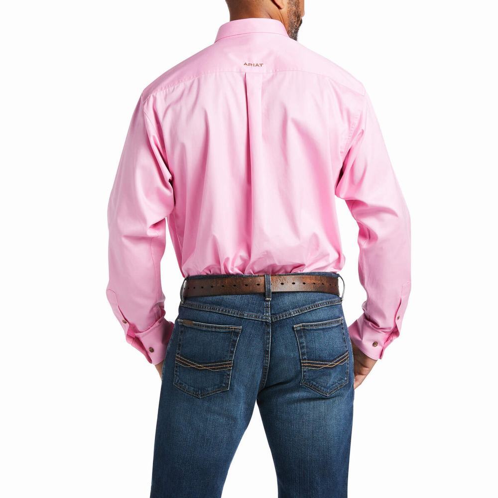 Pink Men's Ariat Solid Twill Shirts | 9815-JVWHD