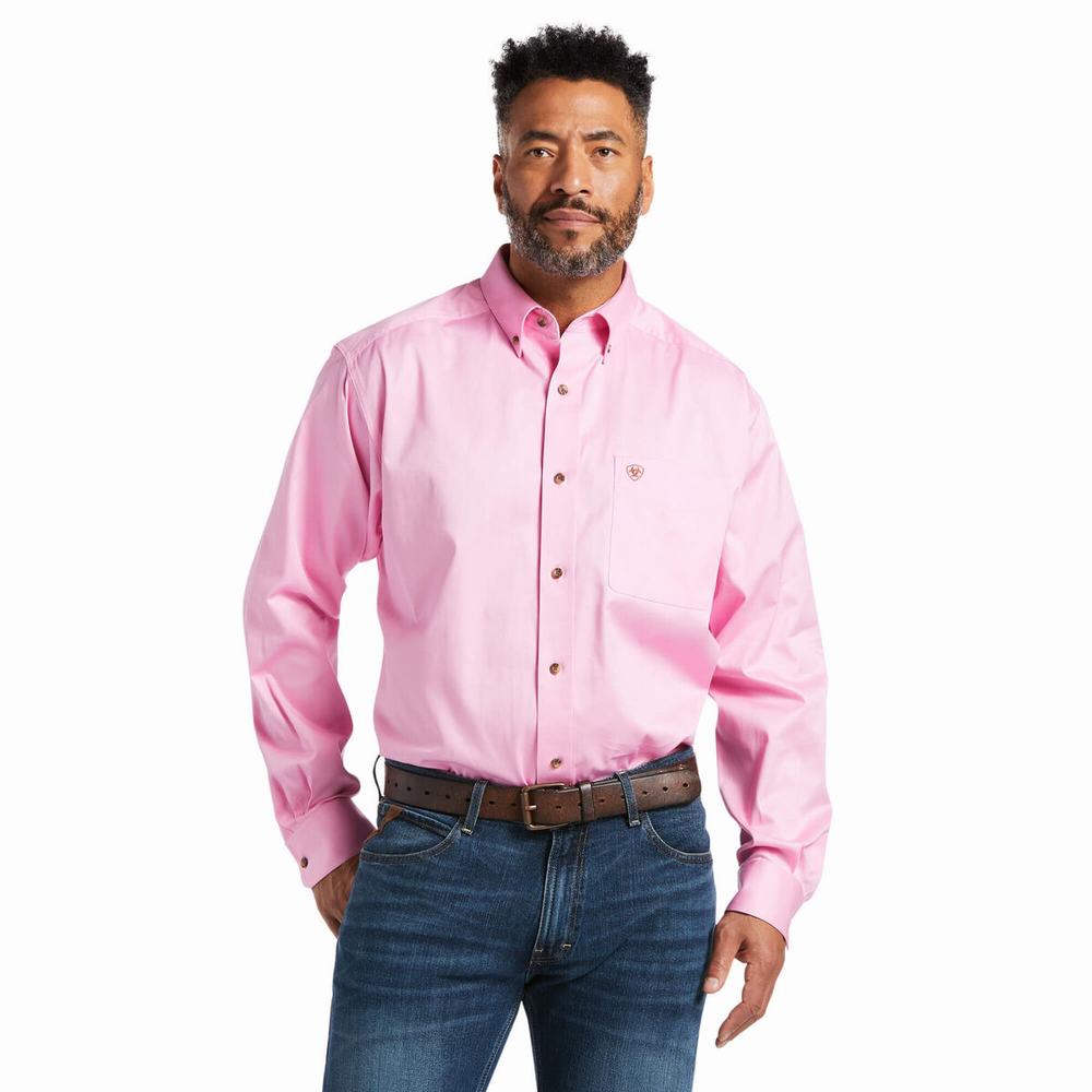 Pink Men\'s Ariat Solid Twill Shirts | 9815-JVWHD