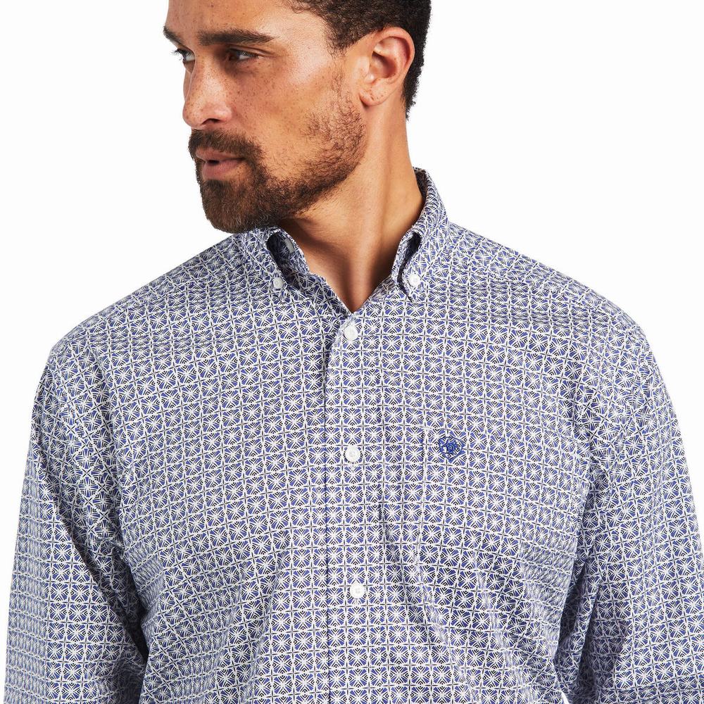 White Men's Ariat Ilan Stretch Classic Fit Shirts | 1950-TFQXG