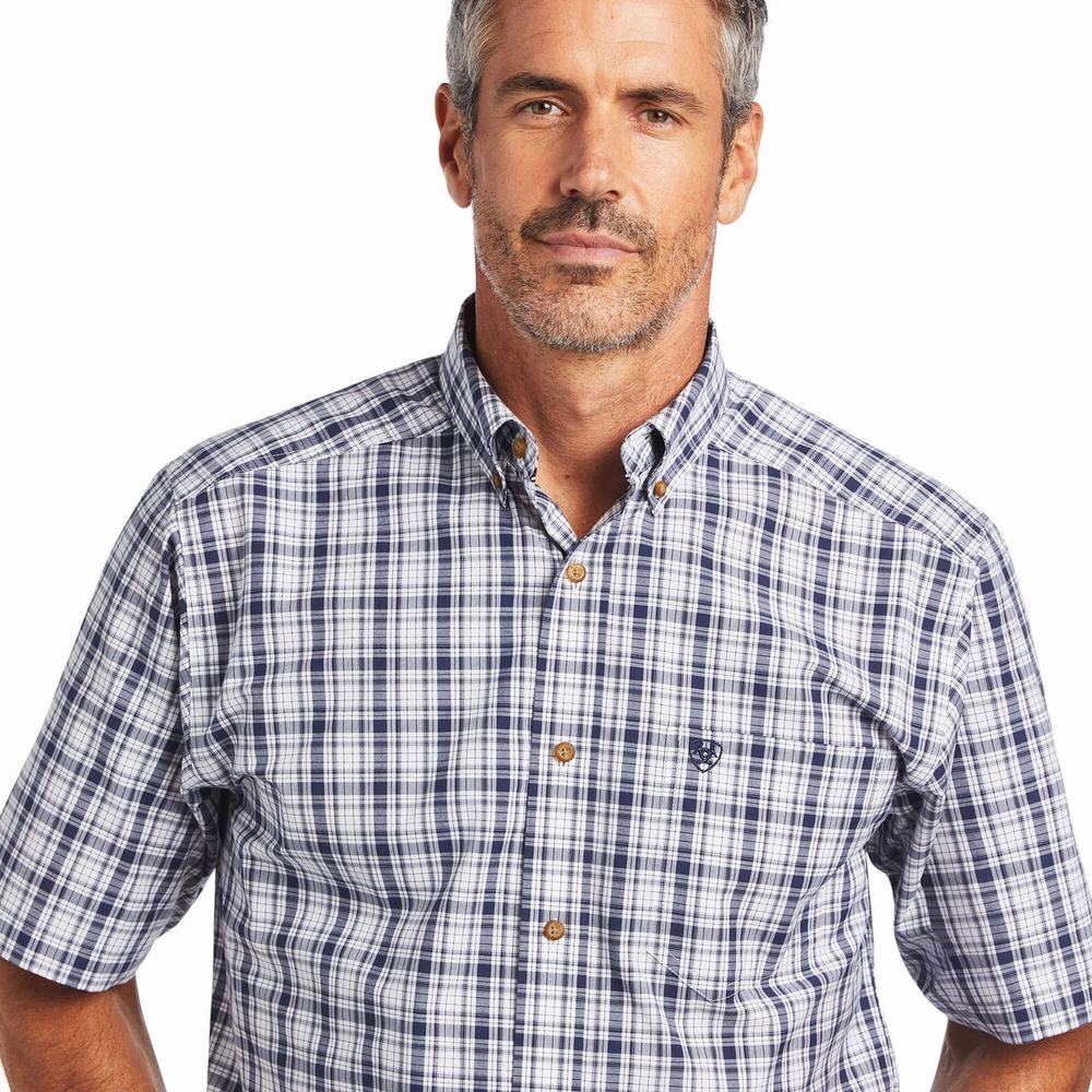 White Men's Ariat Pro Series Idris Classic Fit Shirts | 3849-DKMPR