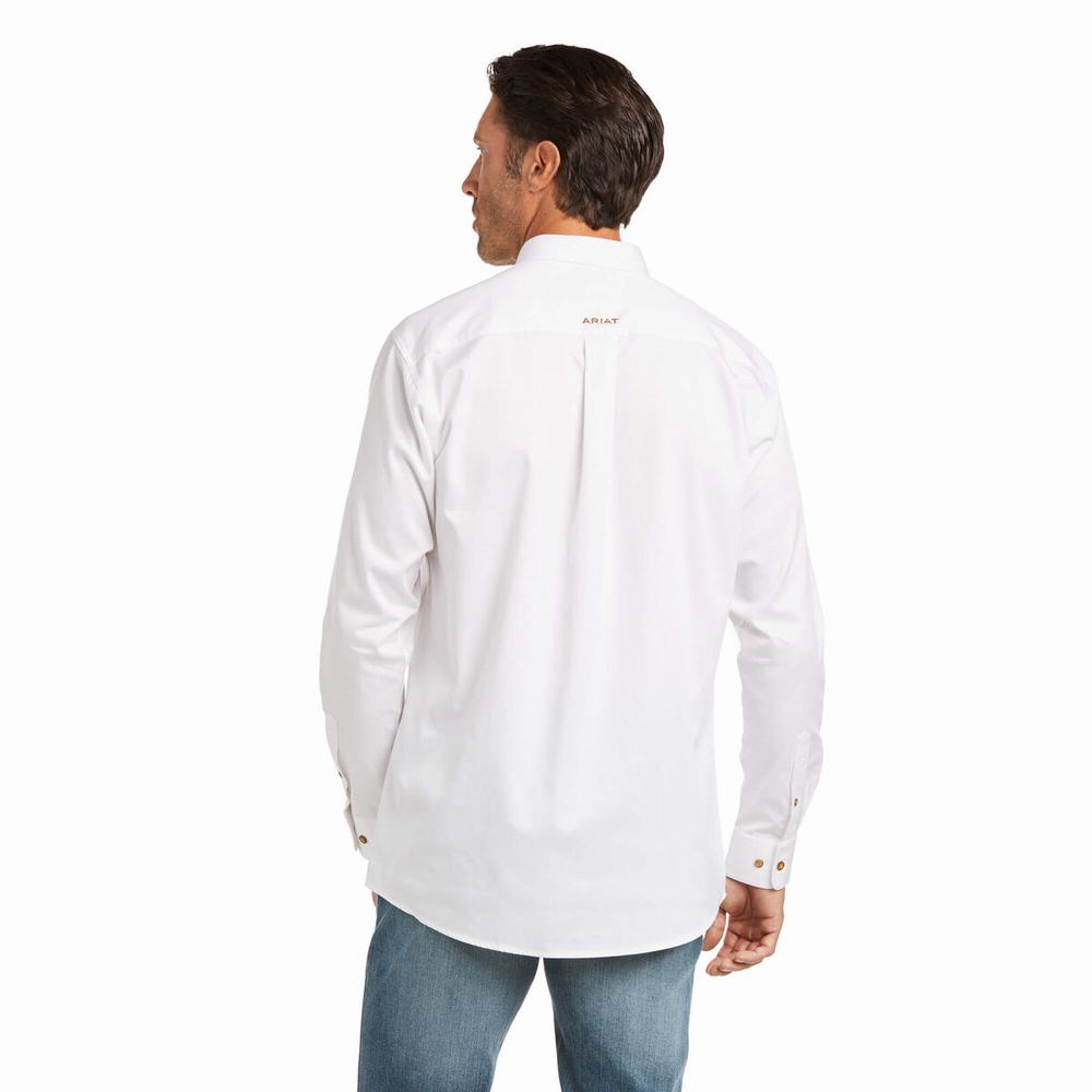 White Men's Ariat Solid Twill Fitted Shirts | 4983-RDYTP