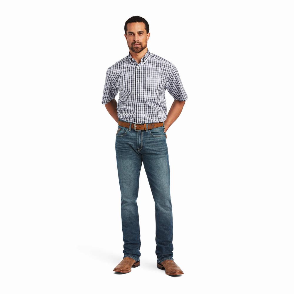 White Men's Ariat Wrinkle Free Yash Classic Fit Shirts | 5741-XKUAL